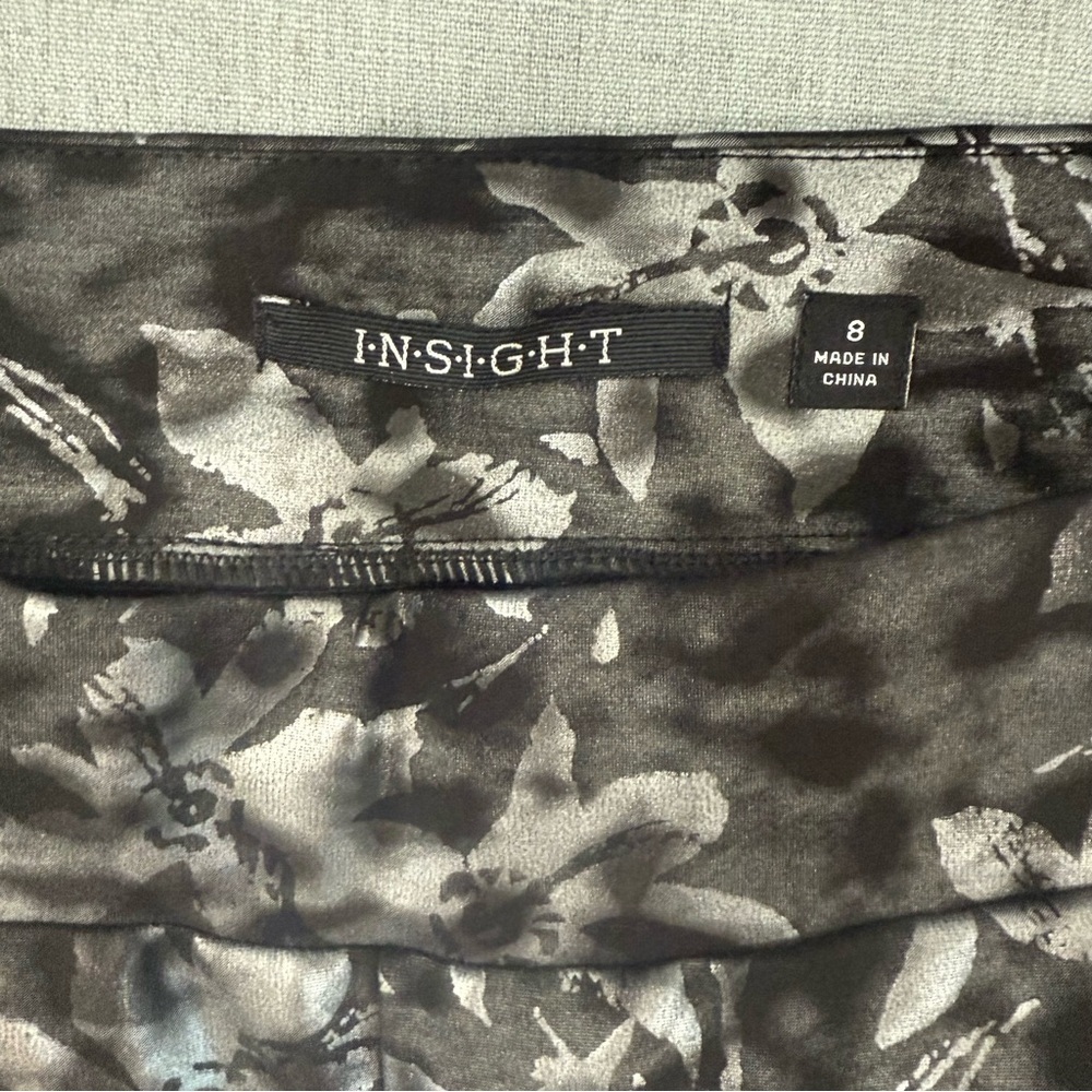 Insight Black and Gray Floral Leggings - Picture 4 of 5